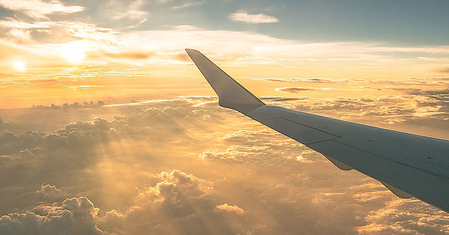 Können Brustimplantate im Flugzeug platzen?